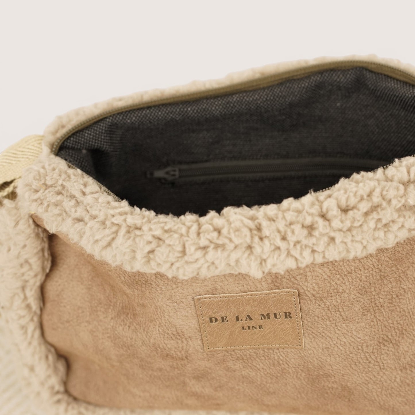 Schultertasche Limited Edition NOCE