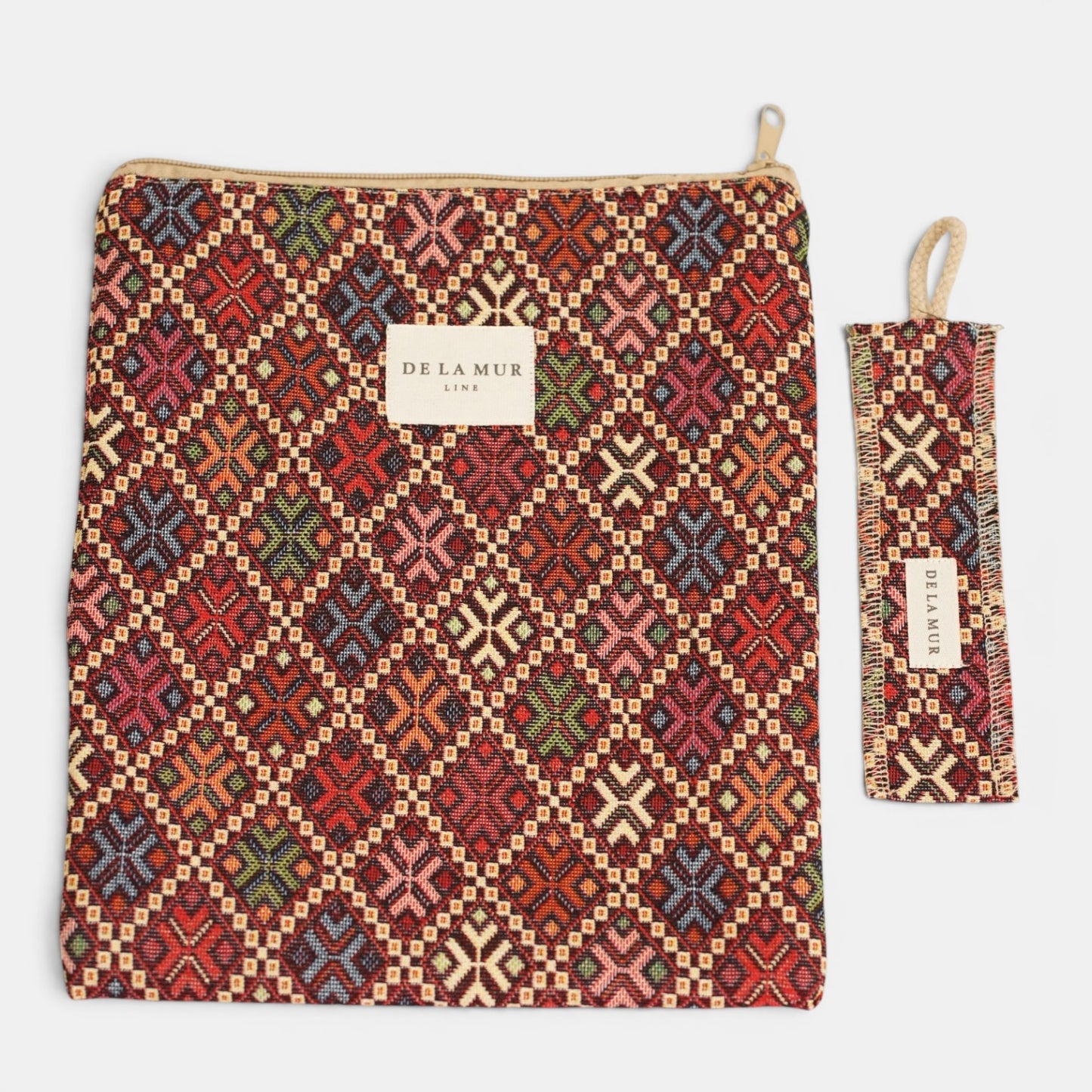 Buchcover mit Lesezeichen CHIC