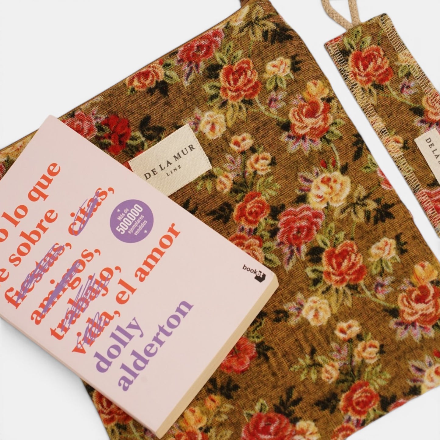 Buchcover mit Lesezeichen ESME